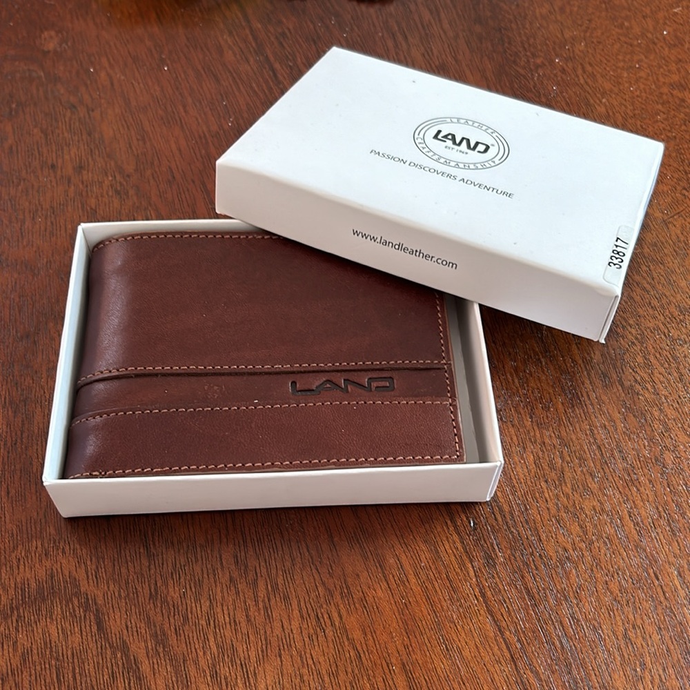 NWT Brown Leather Land Wallet NIB